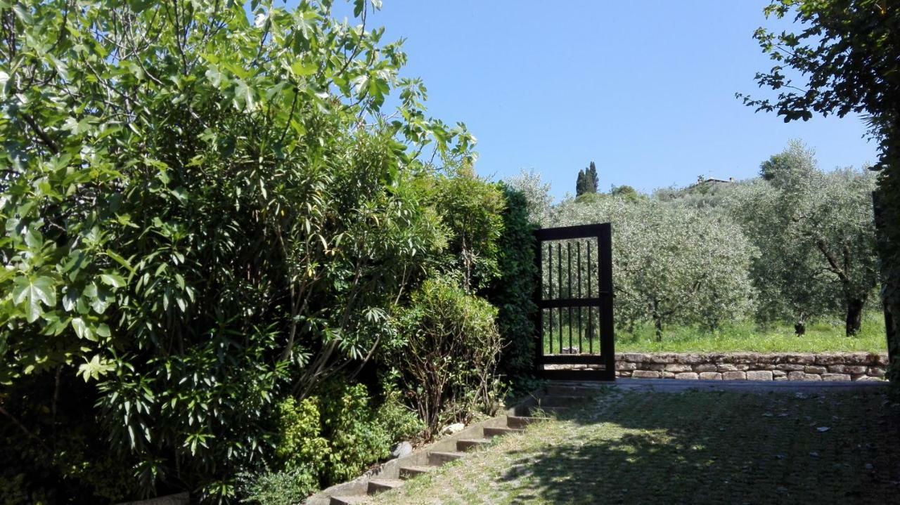 Appartamento Giardino Sugli Ulivi Riva del Garda Buitenkant foto